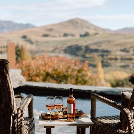 Stoneridge Estate Hotel Queenstown Bagian luar foto