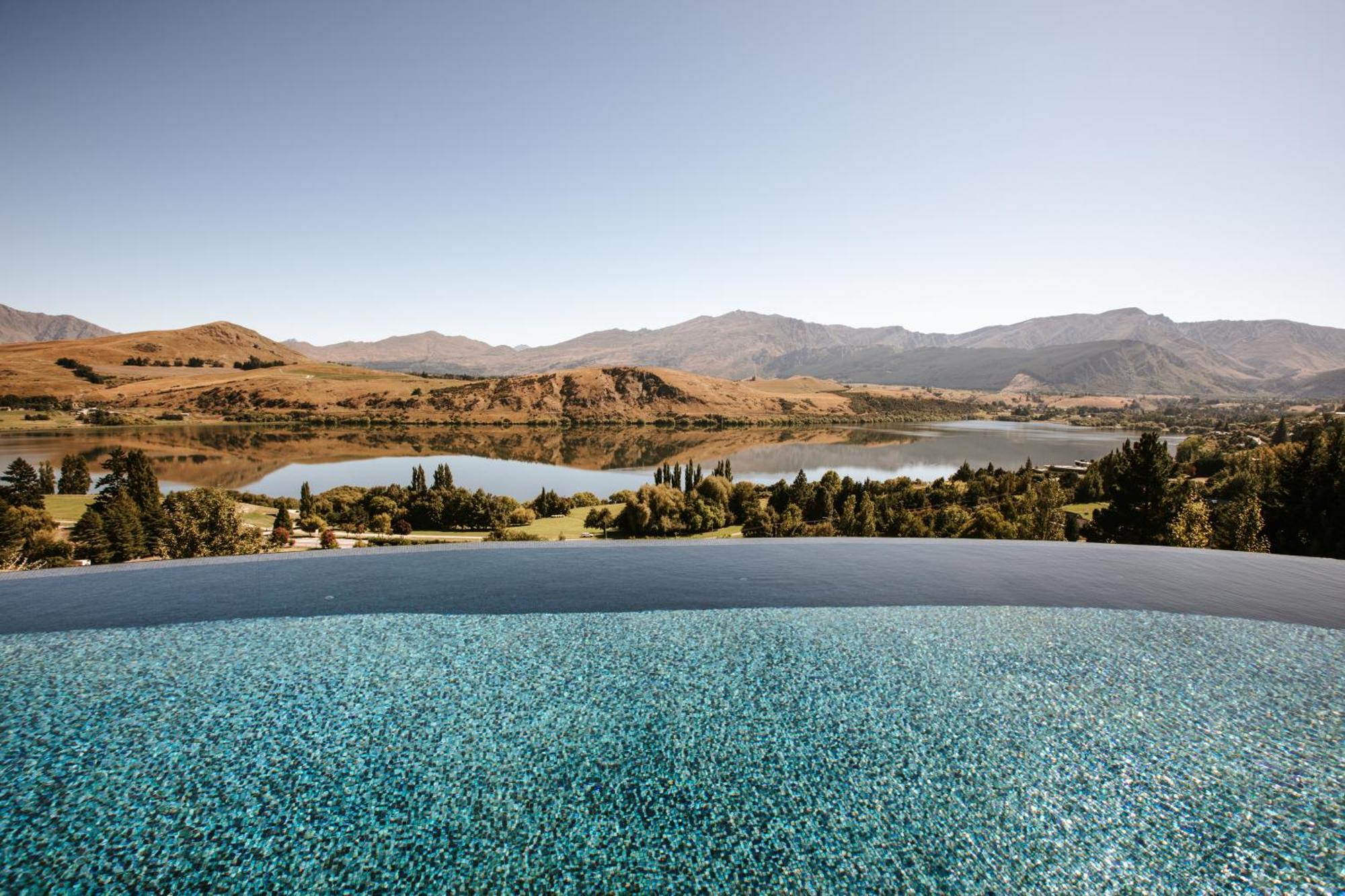Stoneridge Estate Hotel Queenstown Bagian luar foto