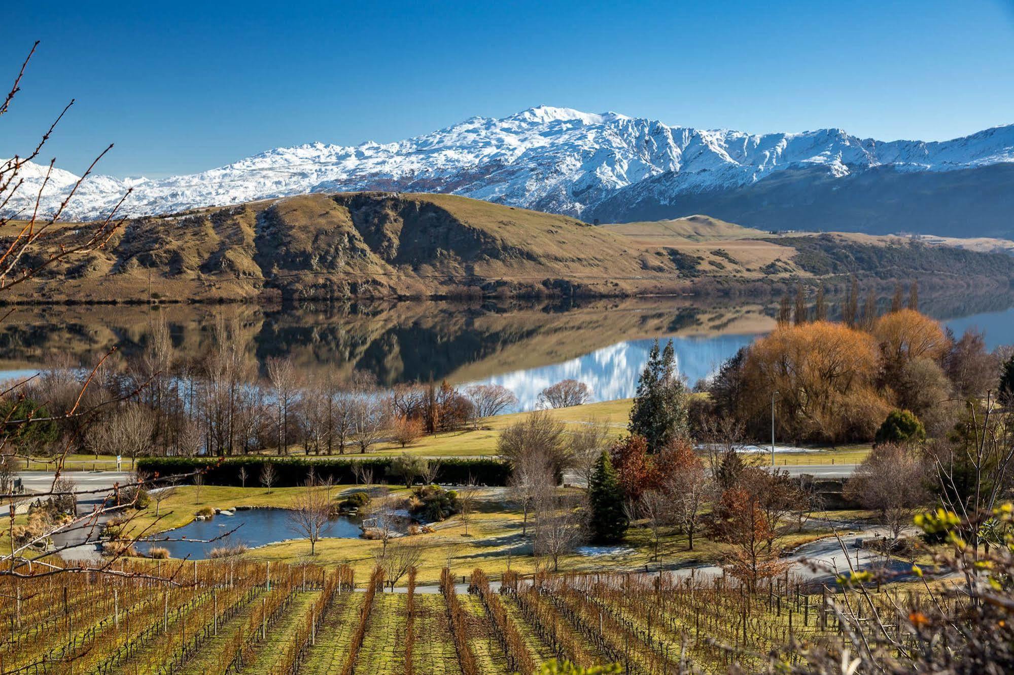 Stoneridge Estate Hotel Queenstown Bagian luar foto