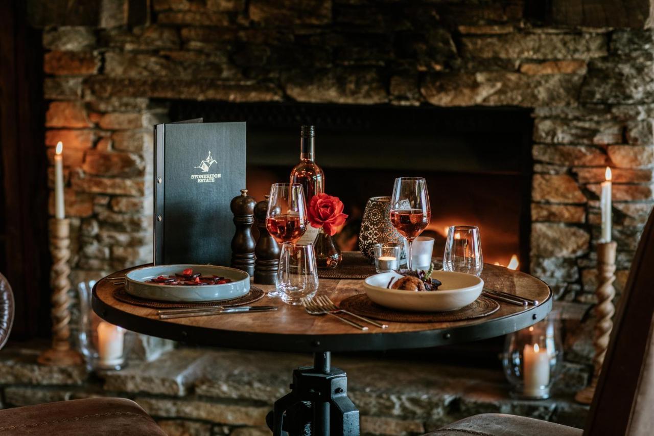 Stoneridge Estate Hotel Queenstown Bagian luar foto